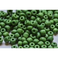 Opak sötétzöld kásagyöngy, 4mm