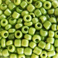 Opak lüszteres világoszöld kásagyöngy, 2mm