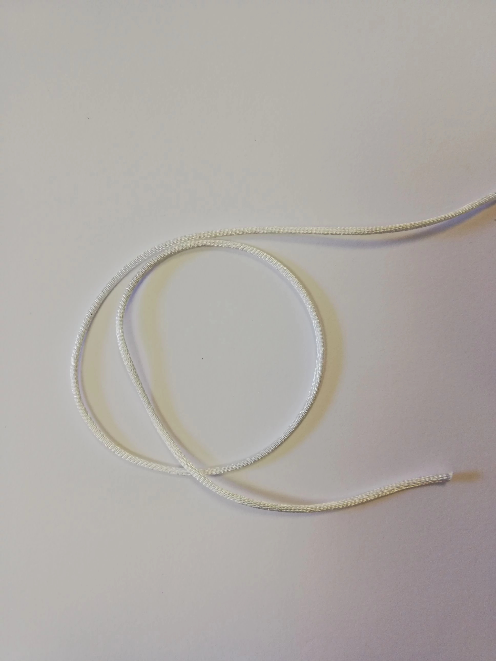 Selyemzsinór 2mm, fehér